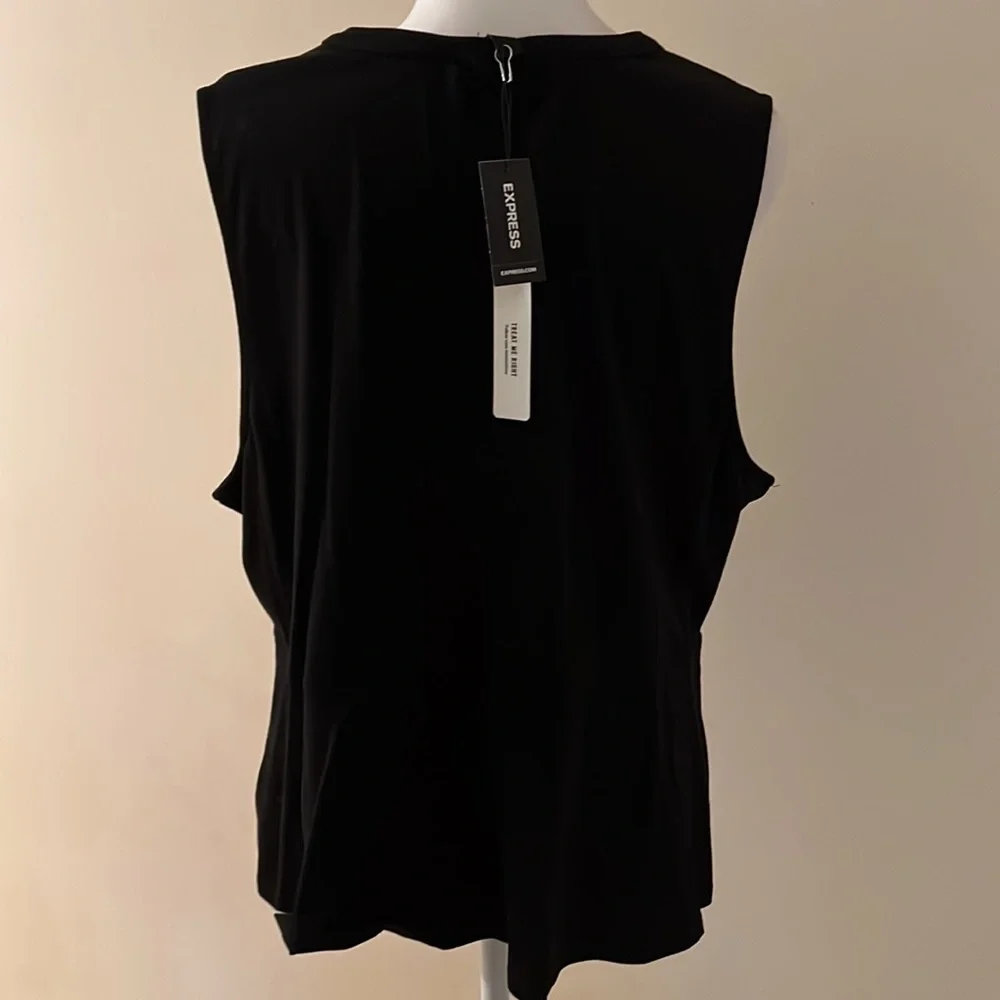 Express Top - Picture 4 of 4